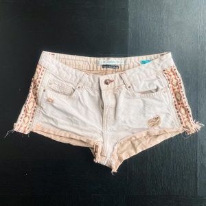 ZARA 🤍 Beige Patterned Shorts